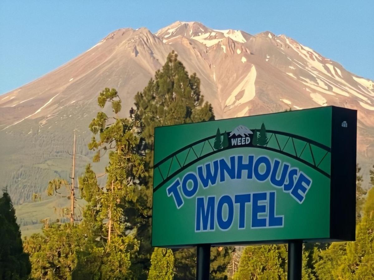 וויד Townhouse Motel מראה חיצוני תמונה